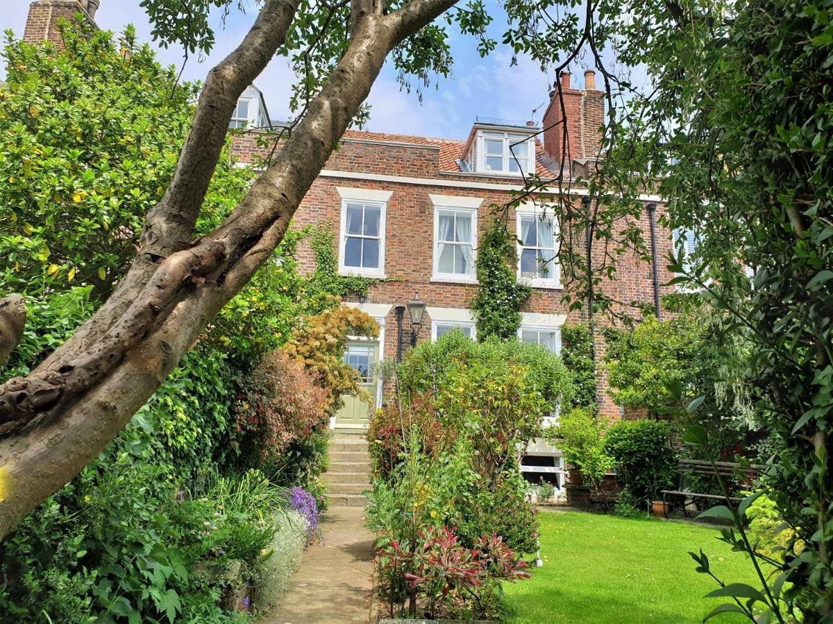 Saint Hilda'S House Bed & Breakfast Whitby Ngoại thất bức ảnh